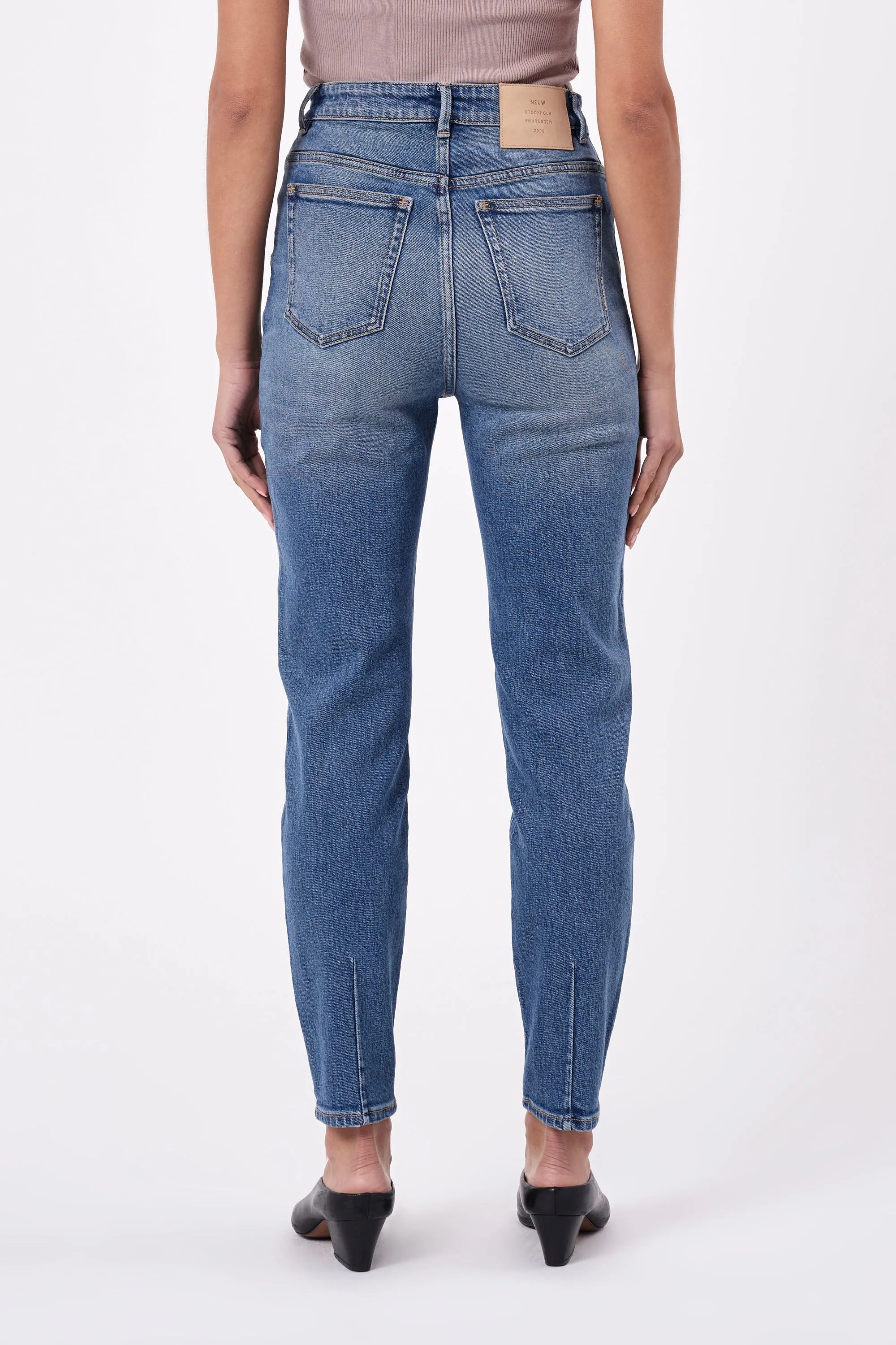 Lola Plato Denim Mom Jean