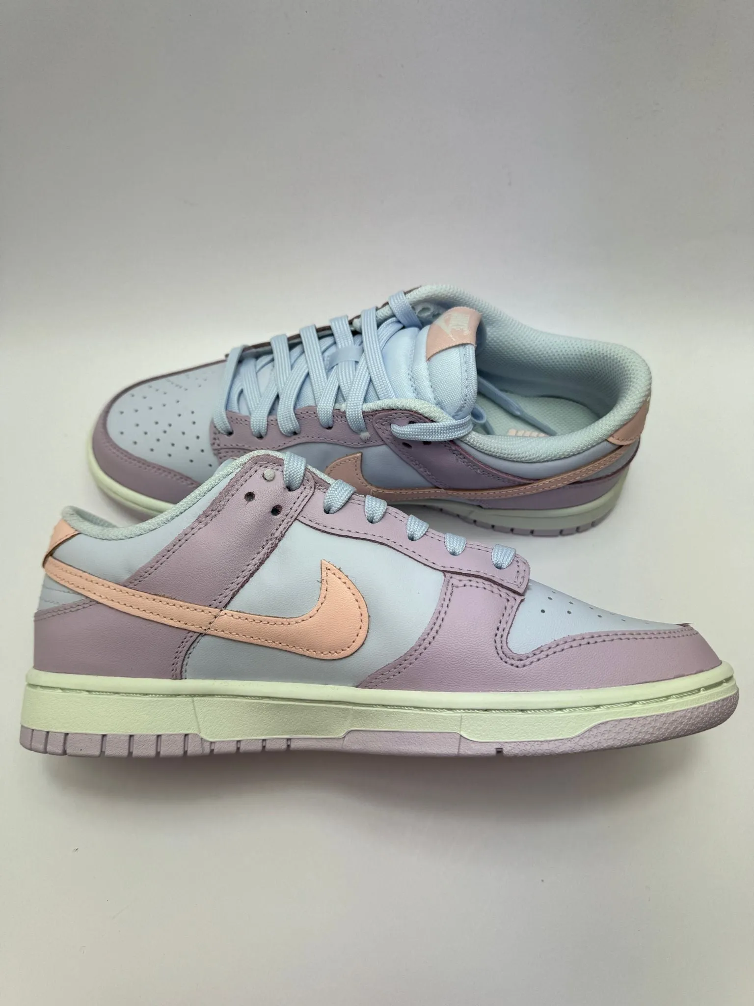 Nike Dunk Low "Easter"