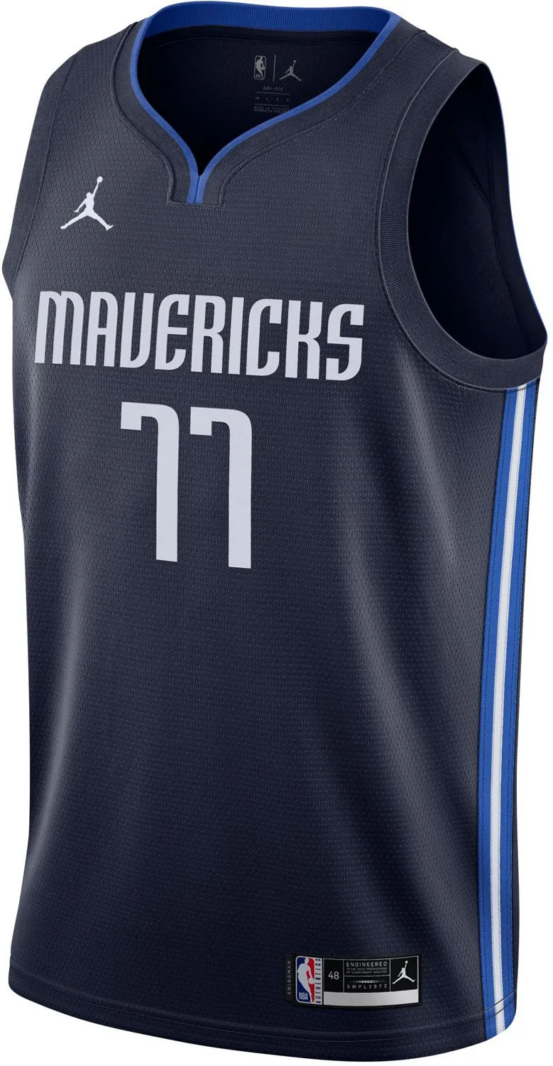 Nike Men's Dallas Mavericks Luka Doncic Swingman Statement Jersey