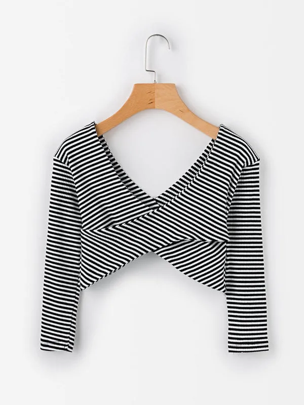 Striped Cross Umbilical Slim Knit Shirt