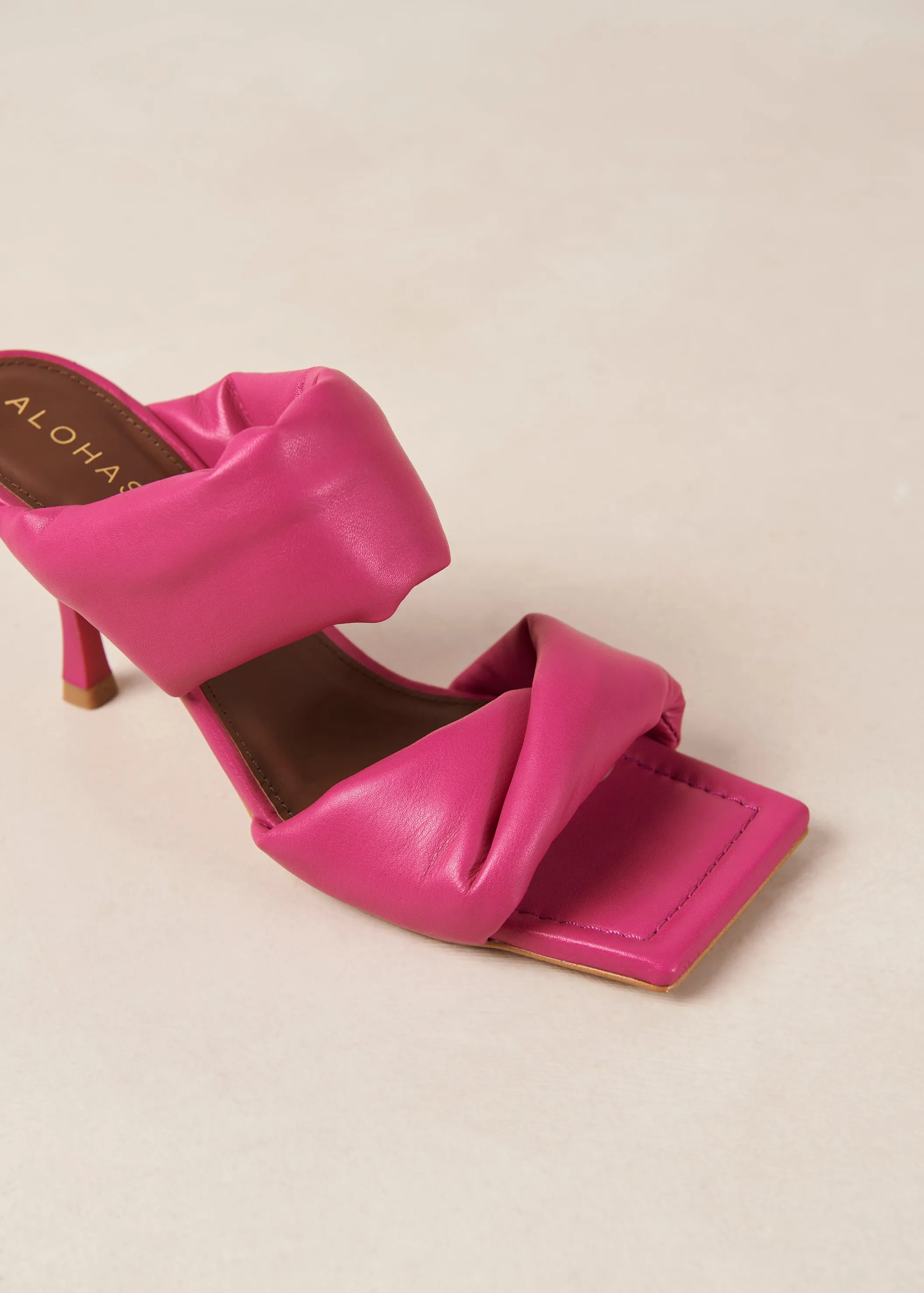 Twist Strap Magenta Leather Sandals